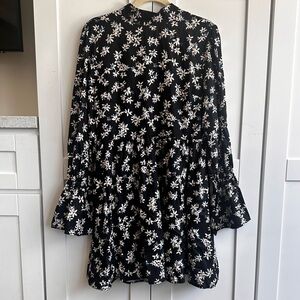 Bloomingdale’s Black Floral Dress NWT Bell Sleeve Back Keyhole